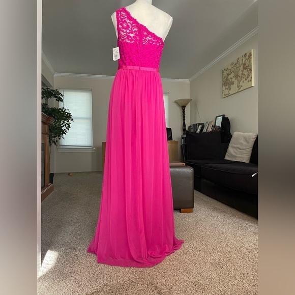David’s Bridal Begonia Long One Shoulder Lace Prom Dress Size 6 Color Pink NWT - Picture 5 of 14